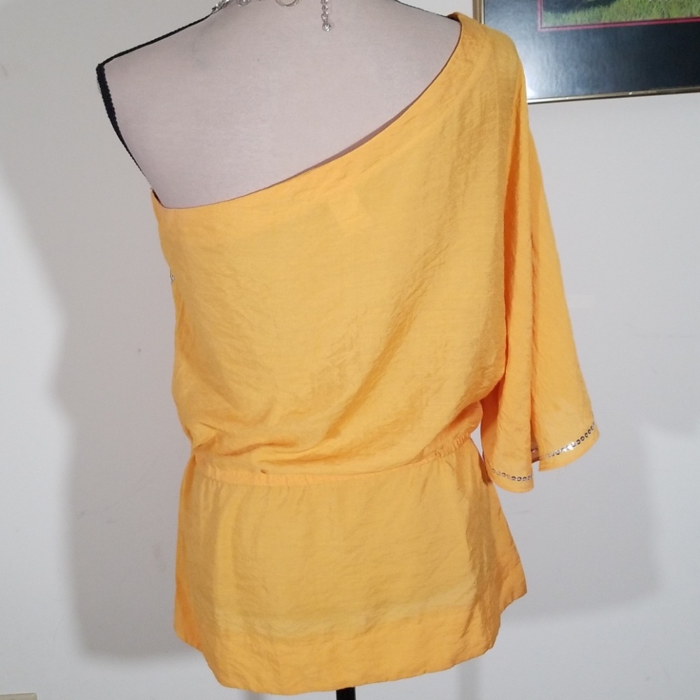 Marineblu one shoulder sequined yellow top. Size M - Picture 5 of 8